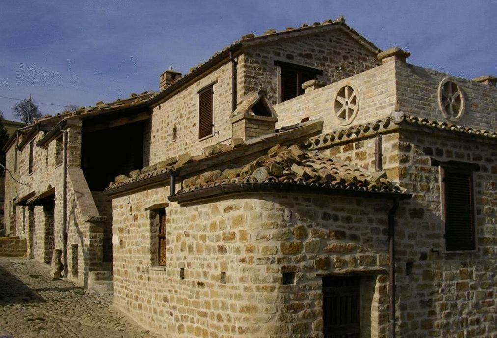 Azienda Agrituristica Colle San Giorgio Castiglione Messer Raimondo Exterior foto